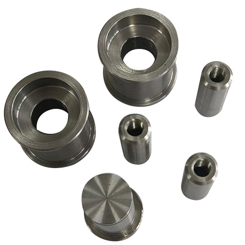 Surface treatment method of brass nuts