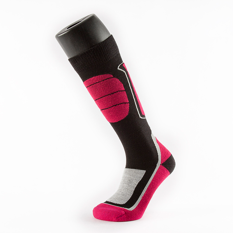 China Skiing Socks Supplier: Where Quality Meets Performance on the Slopes